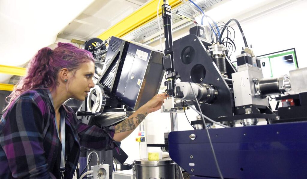 Marta Martínez Sanz, durante un experimento.